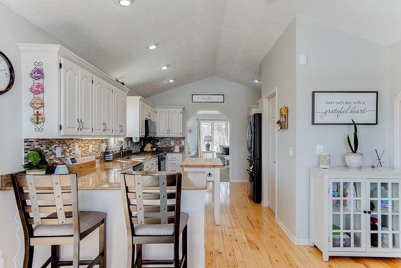 36836 Elk Ave, North Branch, MN 55056