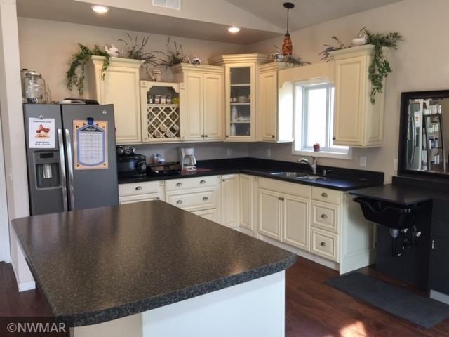 421 Wilderness Waves Ln SW, Turtle River, MN 56601