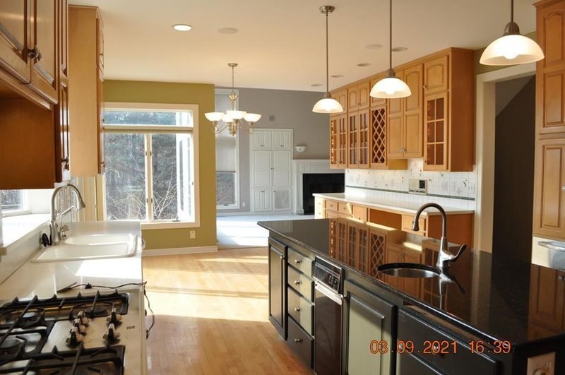 11036 Boone Cir, Bloomington, MN 55438