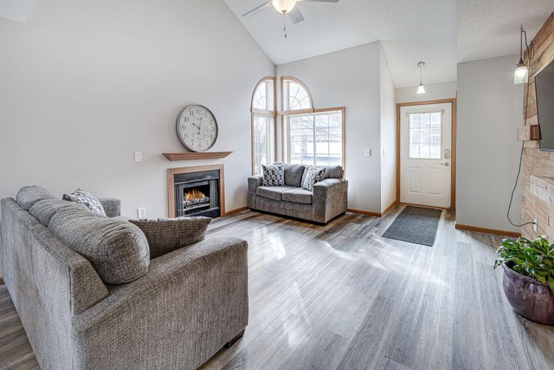 13105 Gable Ln #20, Apple Valley, MN 55124