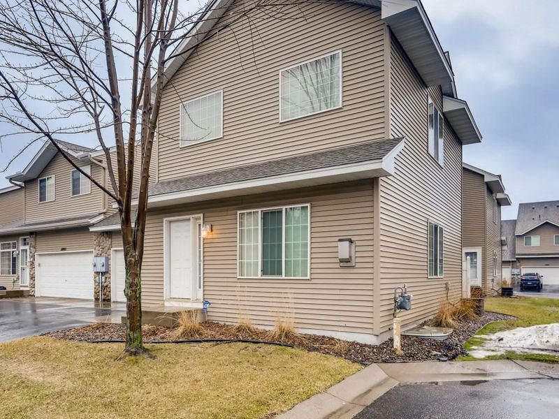12862 Drake Cir NW, Coon Rapids, MN 55448
