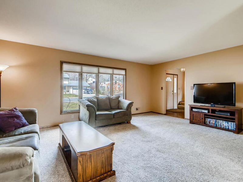 150 Myrman Ave, West Saint Paul, MN 55118