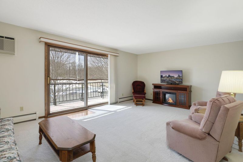 255 Westview Dr #204, West Saint Paul, MN 55118