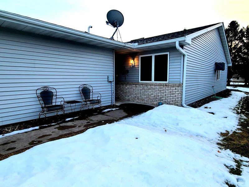 122 Belmont St, Osceola, WI 54020
