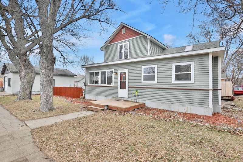 23909 Dewey St NW, Bethel, MN 55005