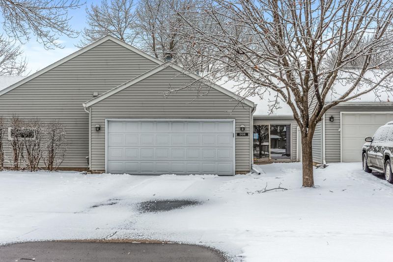 5106 148th St W, Apple Valley, MN 55124