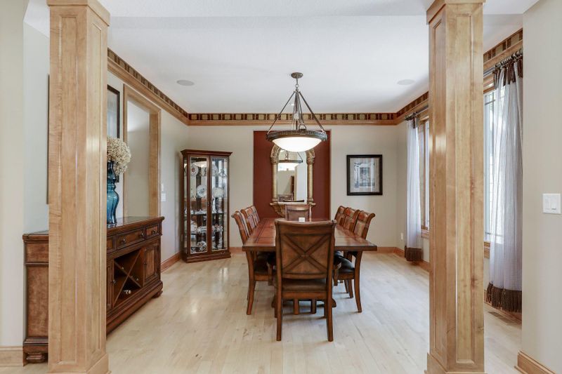 7252 Tamarack Trl, Victoria, MN 55386