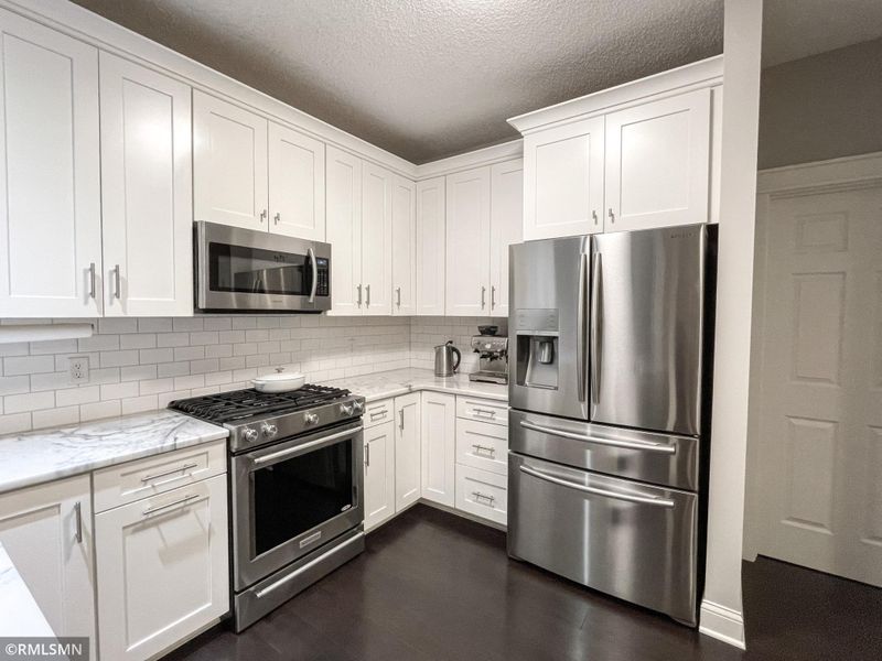 9676 Linden Ln N, Brooklyn Park, MN 55443