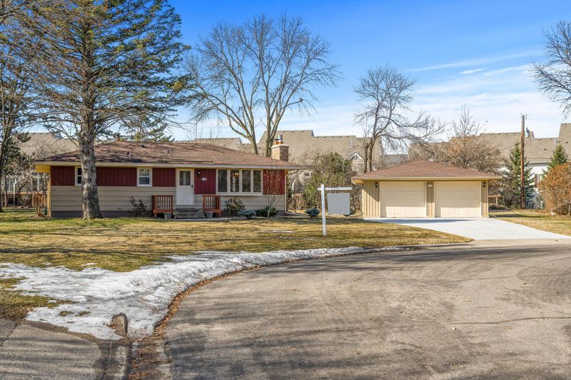 11721 Virginia Cir, Champlin, MN 55316