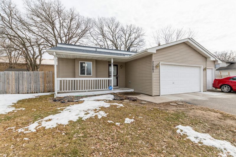 25865 8th St W, Zimmerman, MN 55398