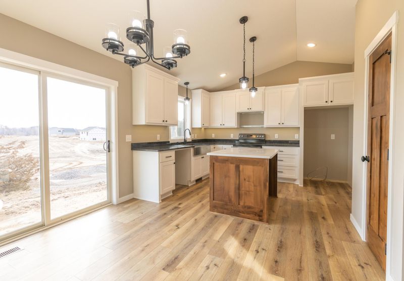 1566 68th Ave N, Princeton, MN 55371