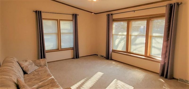 403 2nd St N, Wood Lake, MN 56297