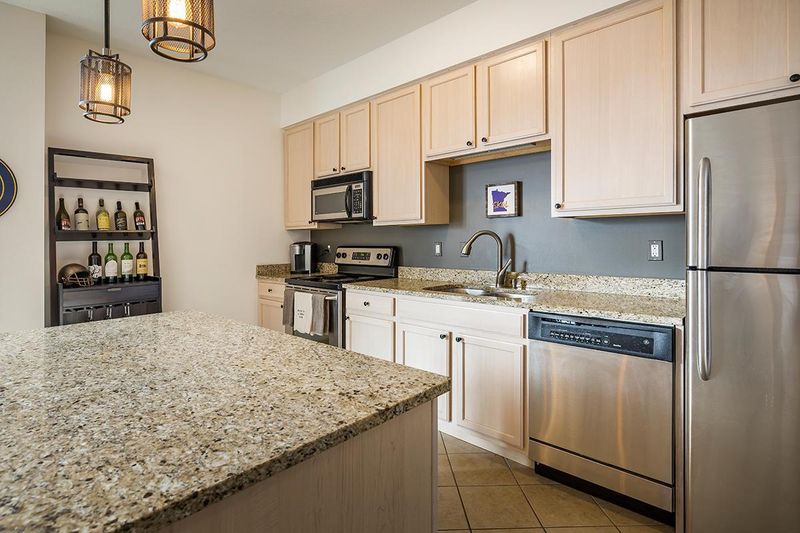 1502 5th St N #300, Hopkins, MN 55305