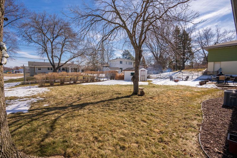 4630 Boone Ave N, New Hope, MN 55428
