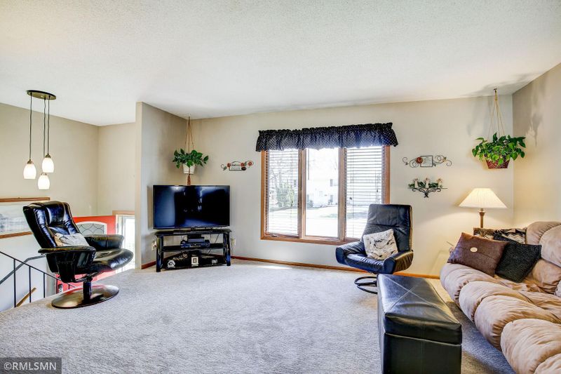 738 7th Ave S, Hopkins, MN 55343
