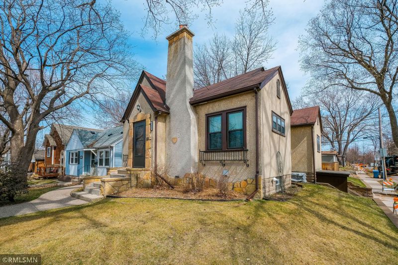 5657 24th Ave S, Minneapolis, MN 55417