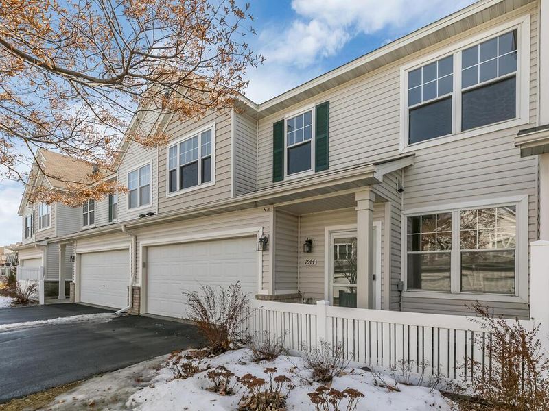 1644 Liberty Cir, Shakopee, MN 55379