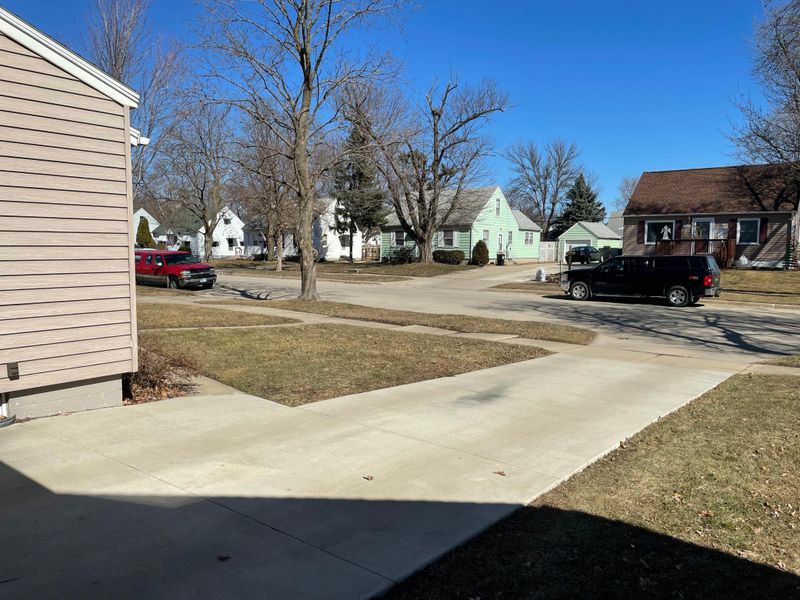1705 2nd St NE, Austin, MN 55912
