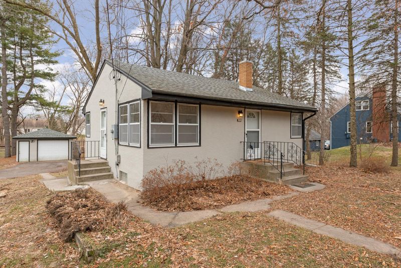 3508 Centerville Rd, Vadnais Heights, MN 55127