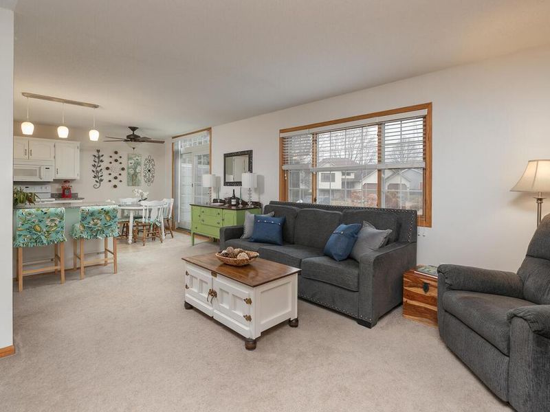 274 Zumbro Dr NW, Rochester, MN 55901
