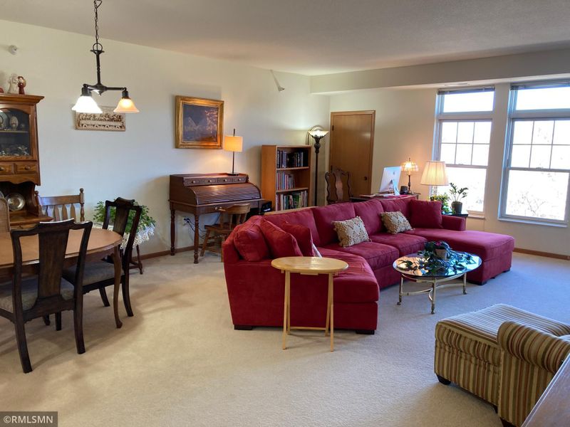 7100 Metro Blvd #413, Edina, MN 55439