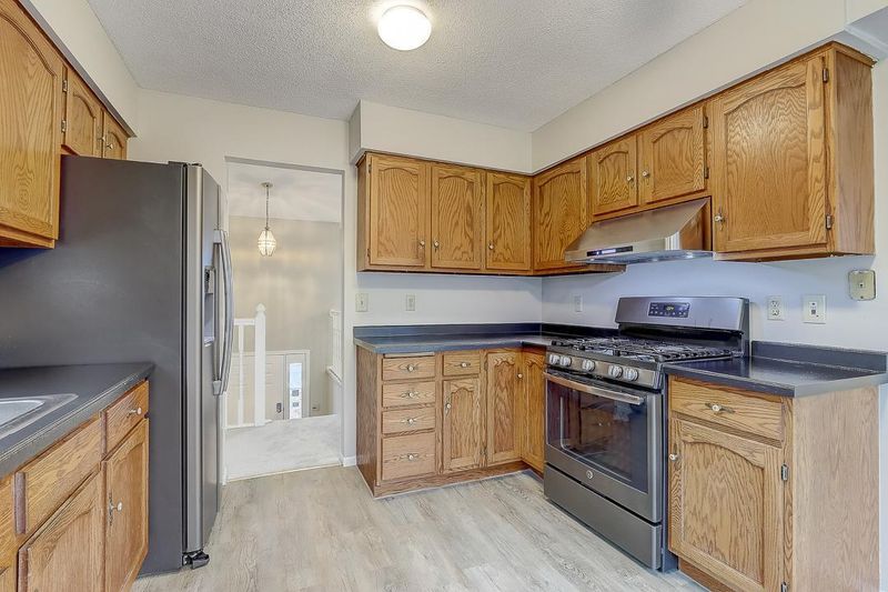 6845 Quantico Ln N, Maple Grove, MN 55311
