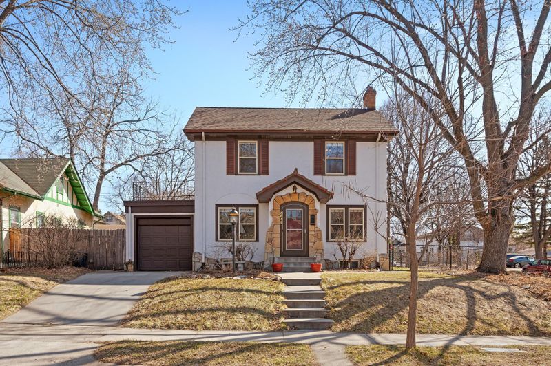 3649 15th Ave S, Minneapolis, MN 55407