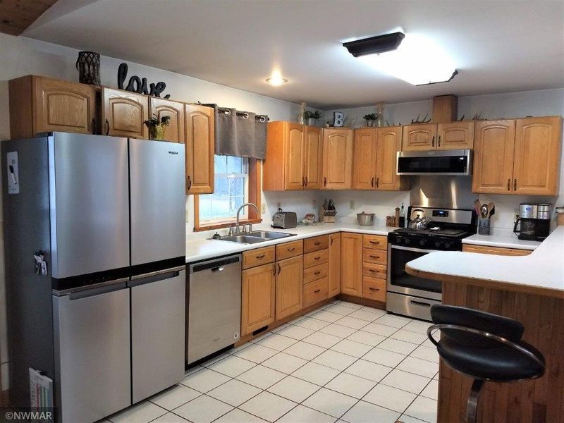 16804 380th St, Bagley, MN 56621