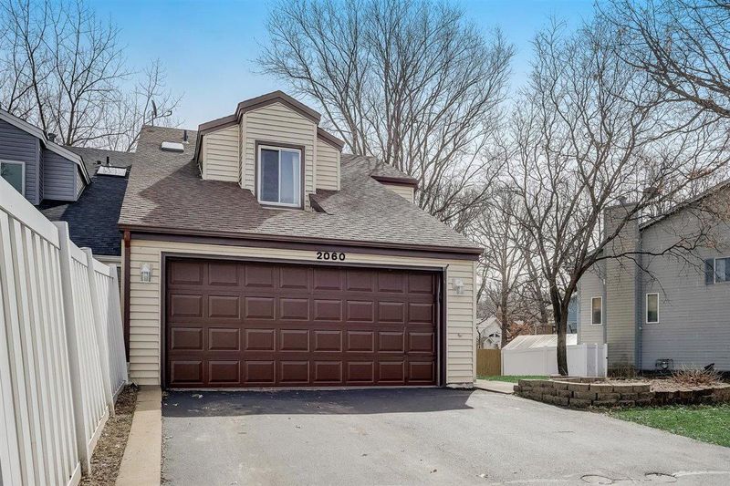 2060 Kings Rd, Eagan, MN 55122