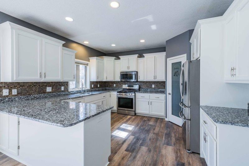 4079 Sunset Ter N, Brooklyn Park, MN 55443