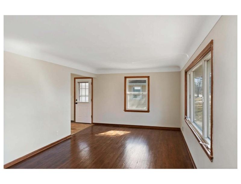 8435 Bloomington Ave, Bloomington, MN 55425