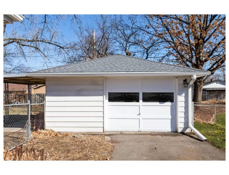 8435 Bloomington Ave, Bloomington, MN 55425