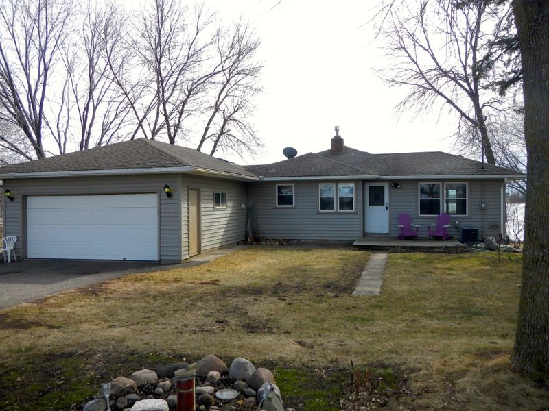 6295 N Shore Dr, Rockford, MN 55373