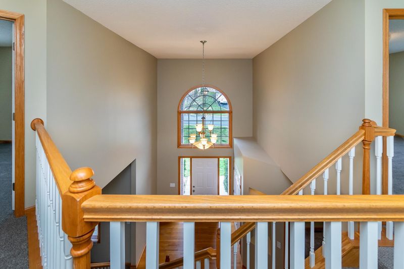 9312 Hillsboro Way, Savage, MN 55378