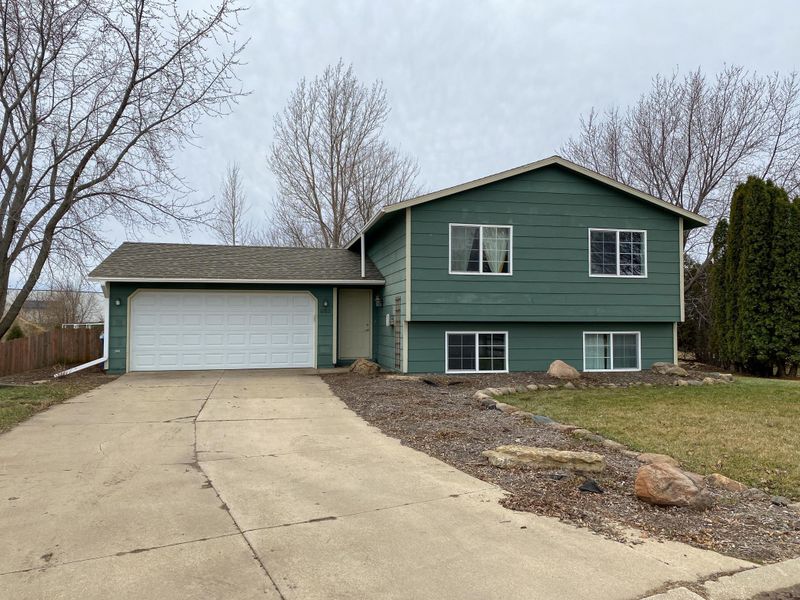 603 5th St SE, Dodge Center, MN 55927
