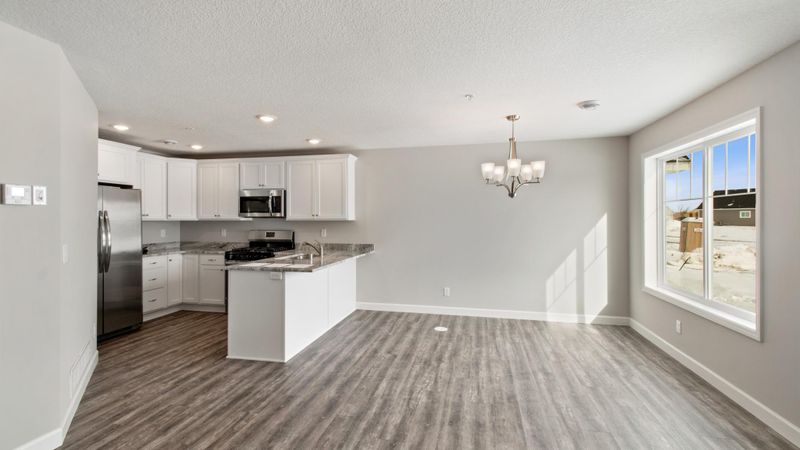 6980 Lancaster Way NE, Albertville, MN 55301