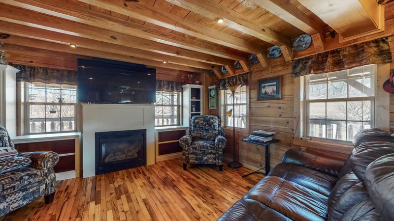 W2276 County Road D, Nelson, WI 54756