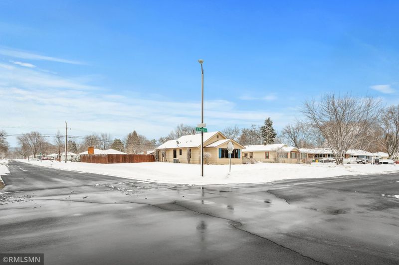 5956 Beard Ave N, Brooklyn Center, MN 55429
