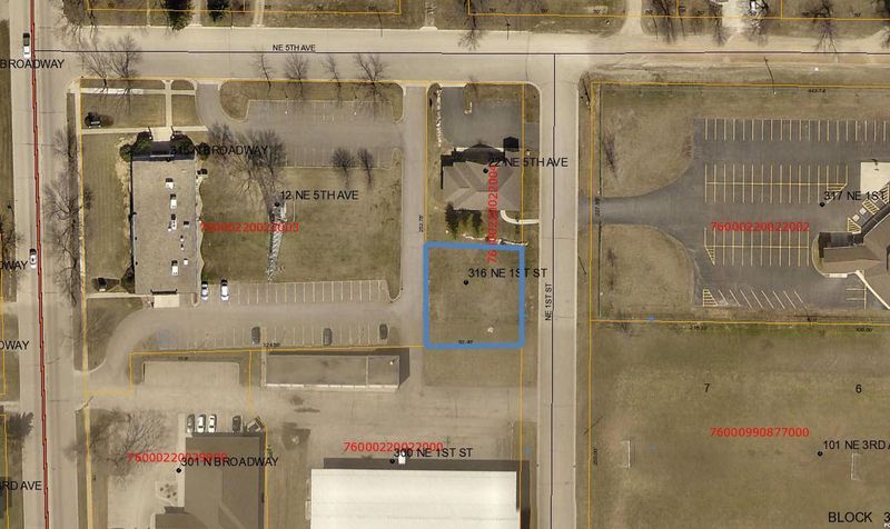 316 1st St NE, Pelican Rapids, MN 56572