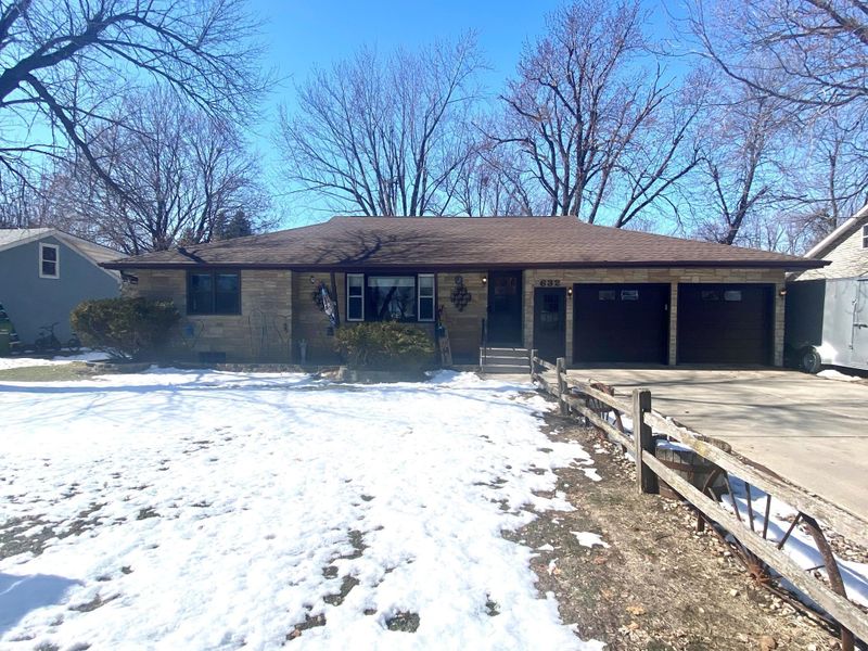 632 James Blvd, Worthington, MN 56187