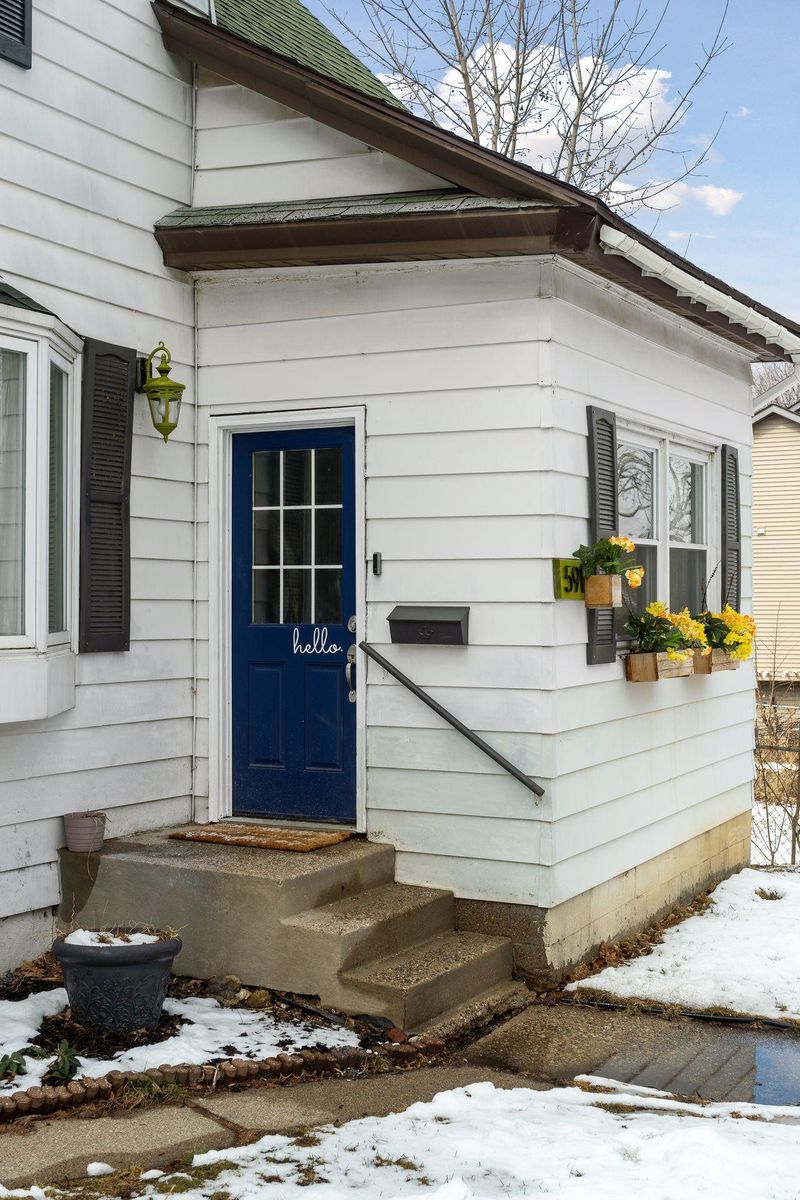 591 Orleans St, Saint Paul, MN 55107