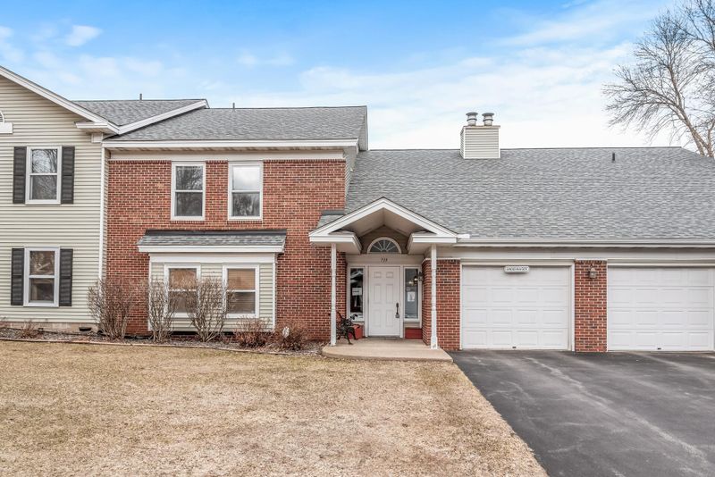739 Larpenteur Ave E #739F, Maplewood, MN 55117