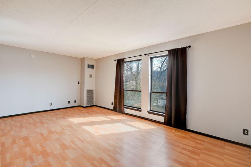 6730 Vernon Ave S #409, Edina, MN 55436