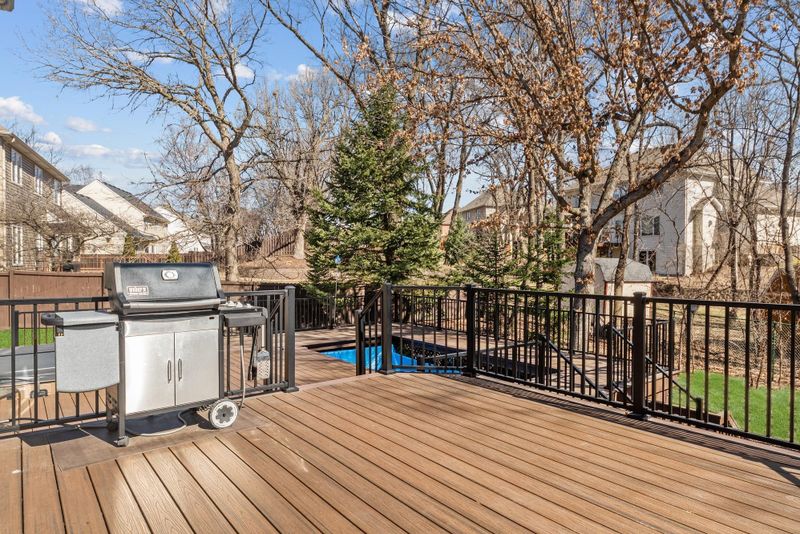 4782 Slater Rd, Eagan, MN 55122