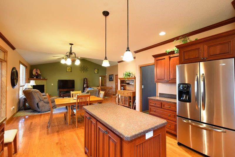 5927 Cherry Ln, Cannon Falls, MN 55009