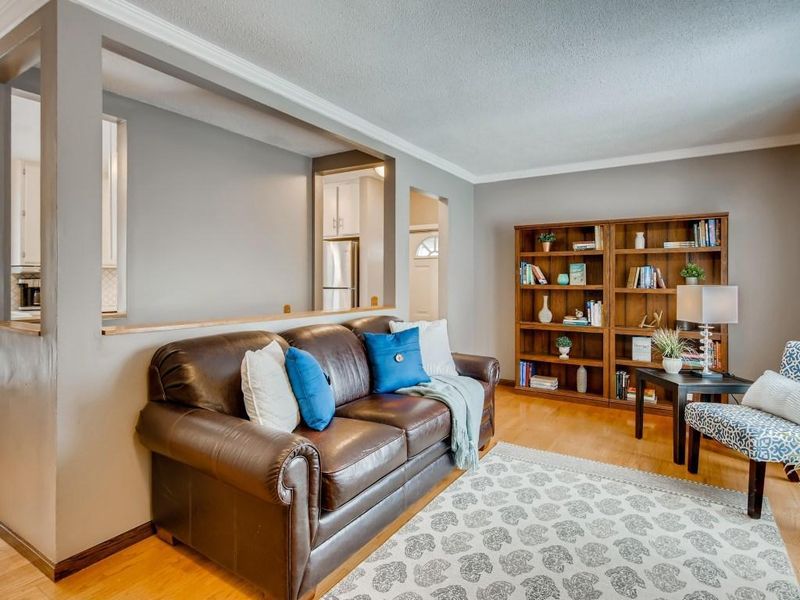 1891 Field Ave, Saint Paul, MN 55116