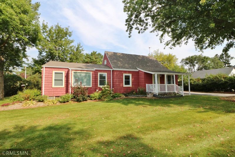 203 Dale St NW, Alexandria, MN 56308
