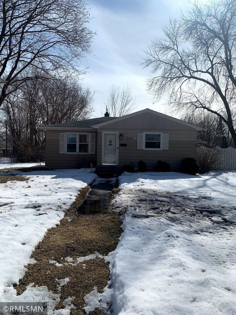 1505 E 88th St, Bloomington, MN 55425