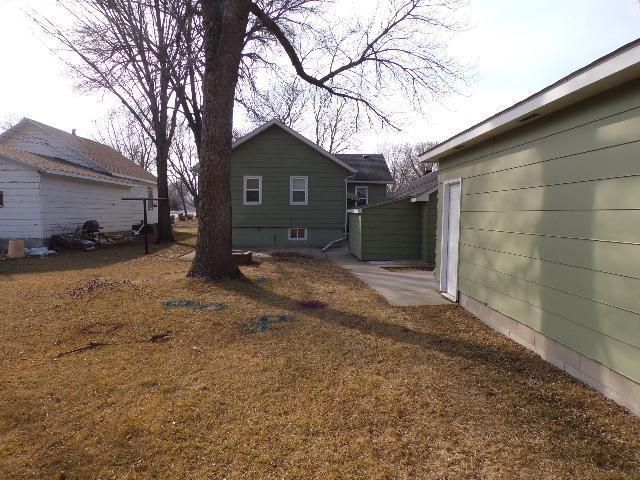 1002 N Elm St, Fairmont, MN 56031