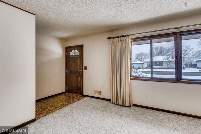7811 Quincy St NE, Spring Lake Park, MN 55432